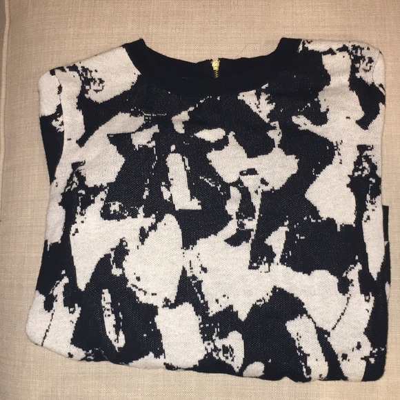 Black and white sweater - Picture 3 of 5